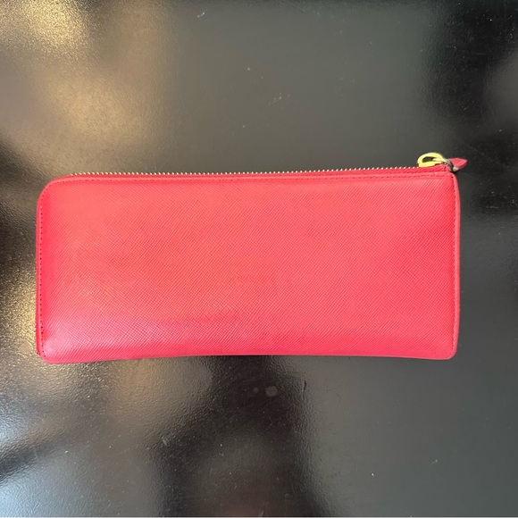 Prada watermelon Red Leather Wallet with Bow Detail - Picture 2 of 9